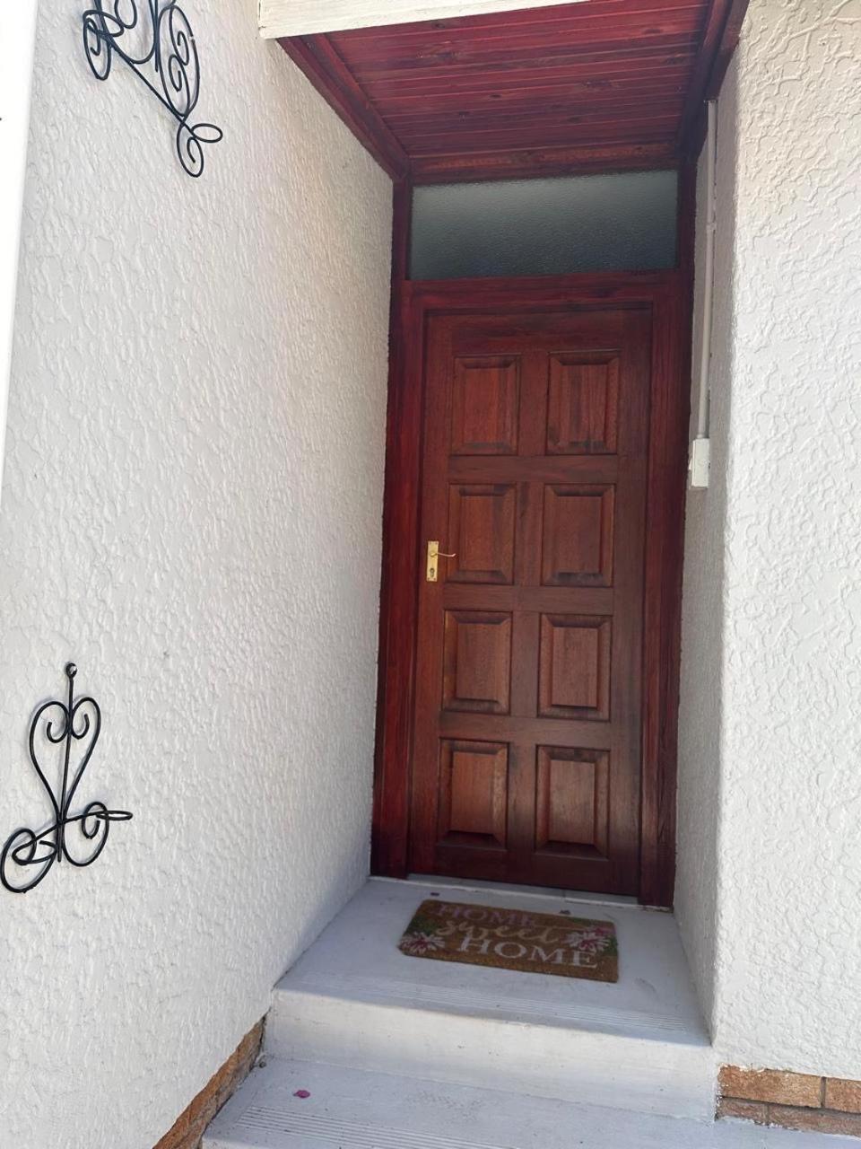 Bagley Terrace 136 Cottage Йоханнесбург Экстерьер фото
